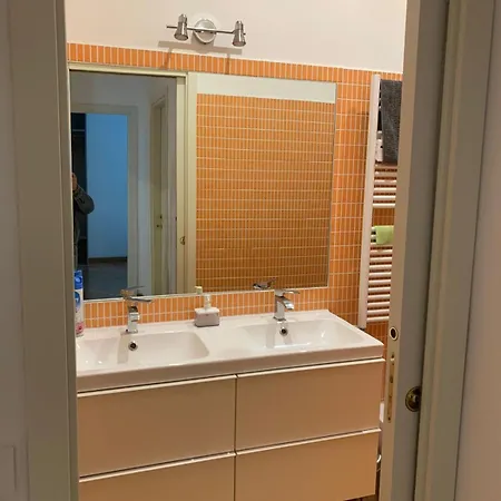 Apartment Splendido Cantore Scassi Genoa